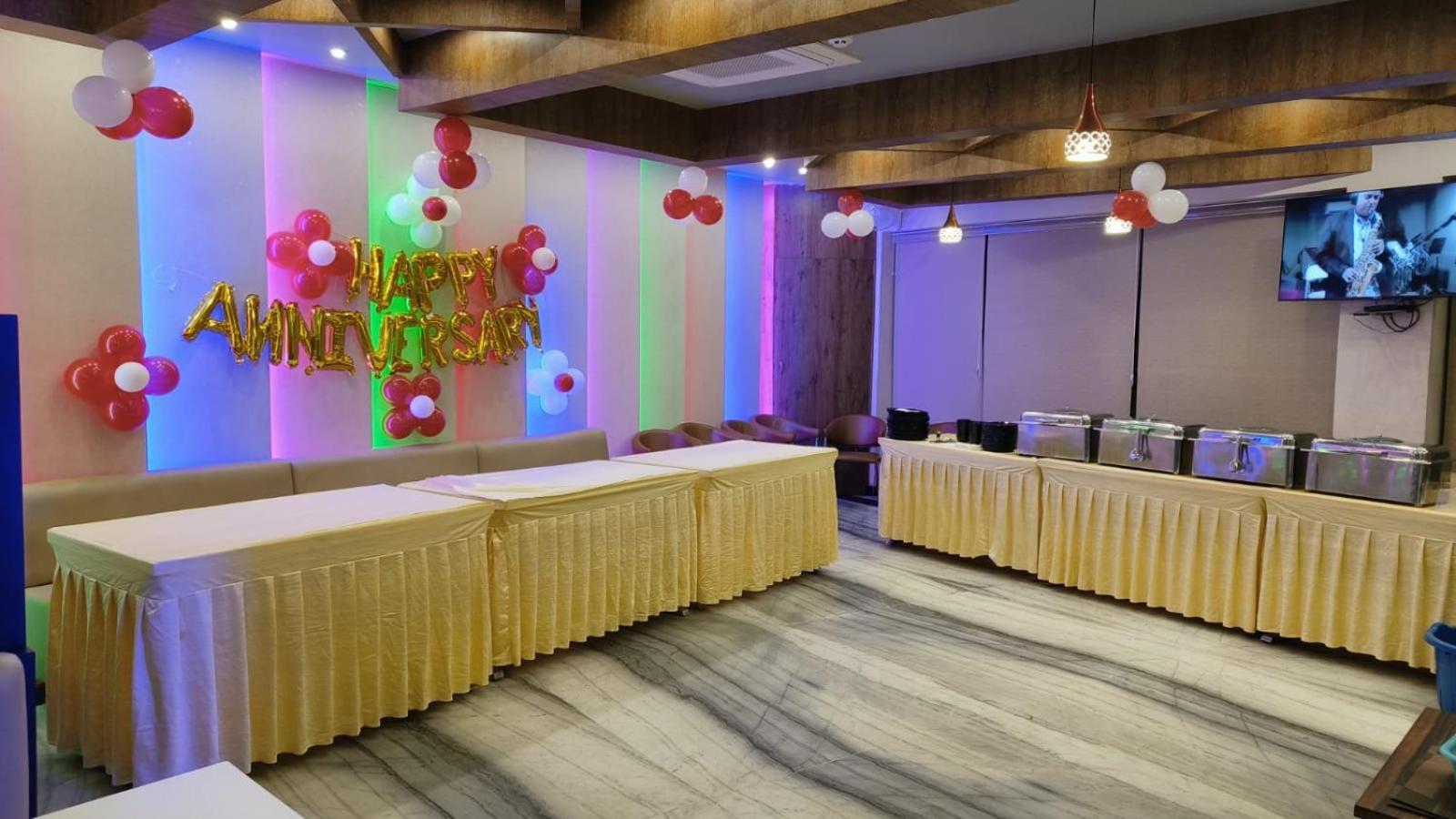 V Square Airport Hotel Lucknow Ngoại thất bức ảnh